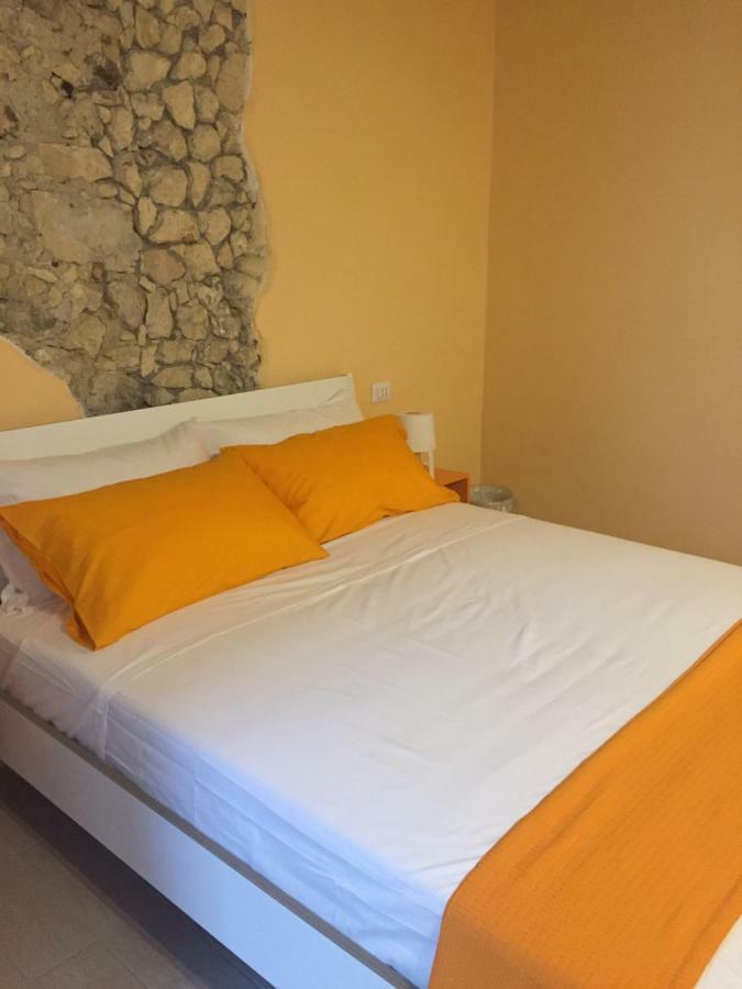 カリアリ Al Corso Bed & Breakfast エクステリア 写真